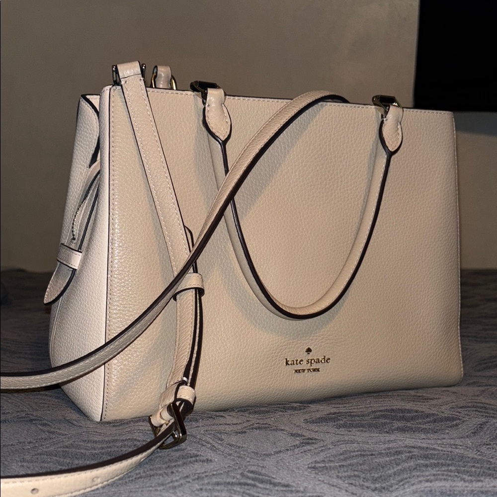 Kate Spade Cream And White Tote